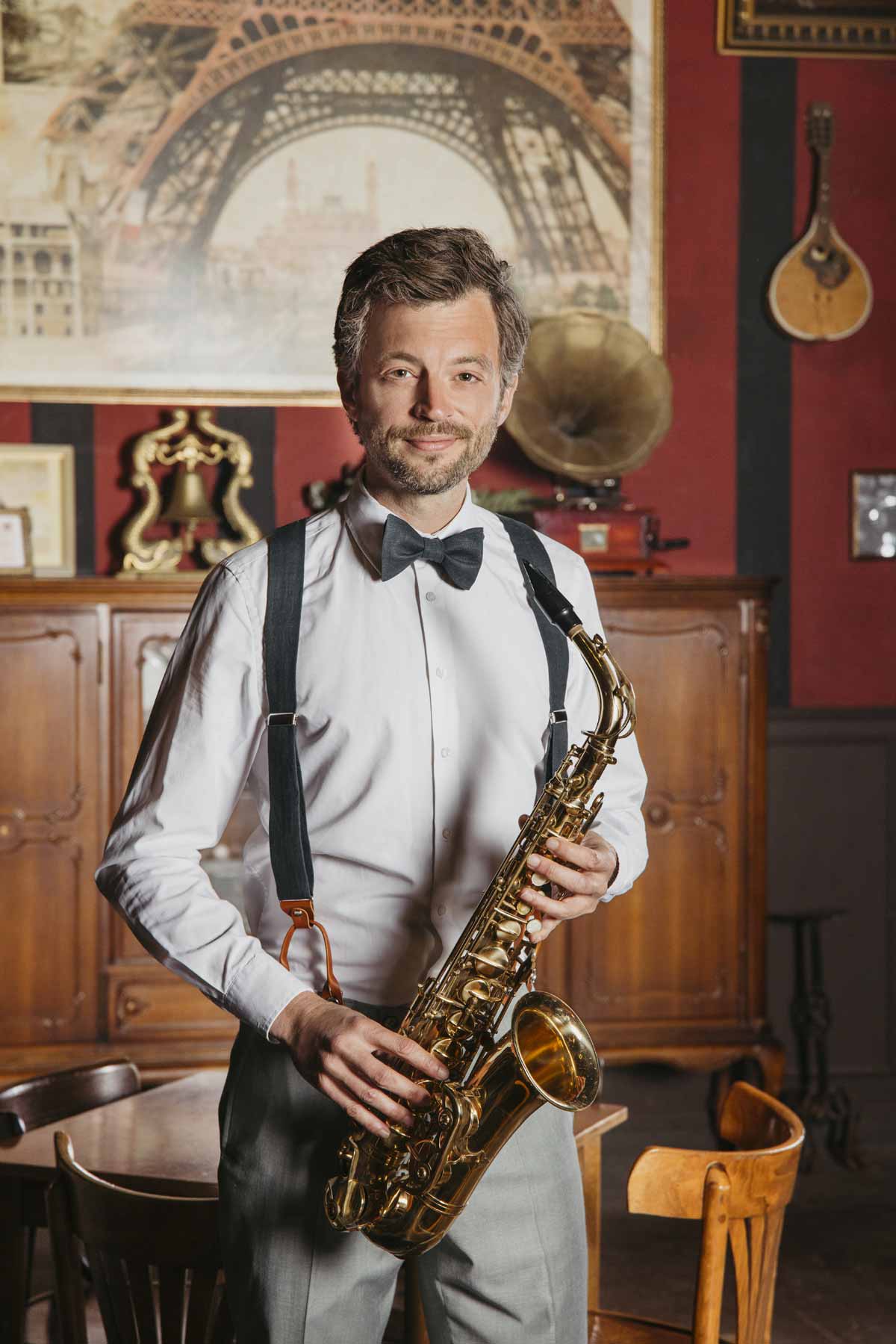 Herren Fliege und Hosenträger Set in Grün Elio Saxophonist FAFIGO